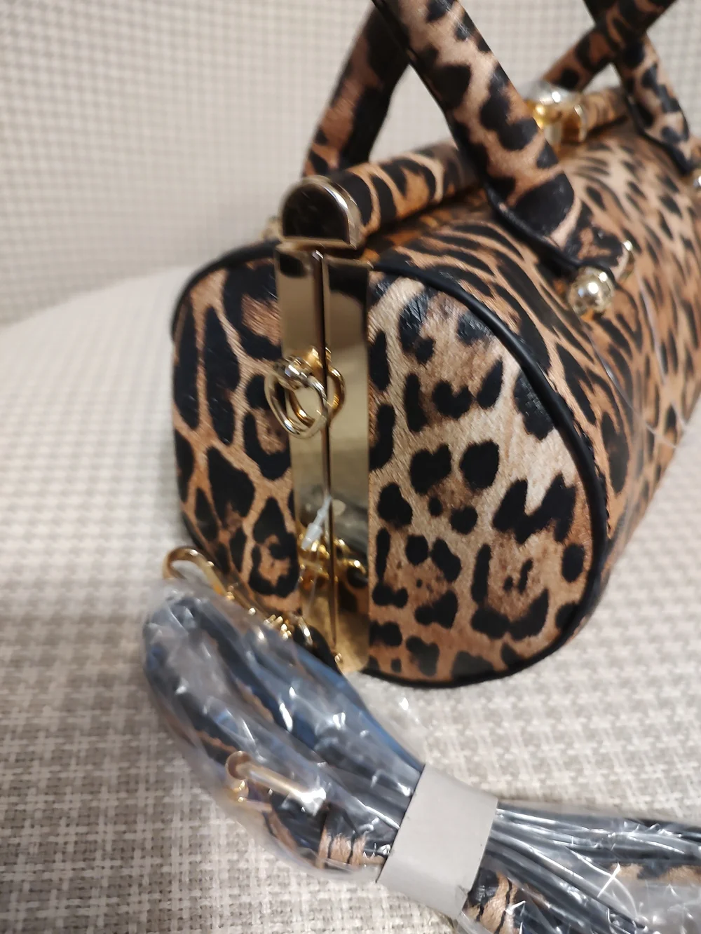 unbranded vegan leather leopard print barrel/tumbler